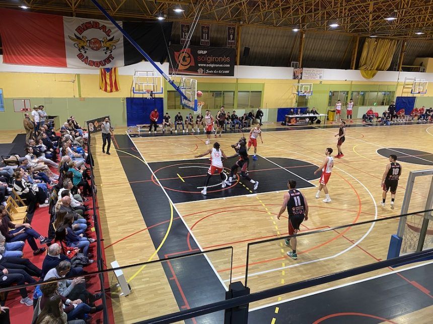 Partit del Bisbal Bàsquet